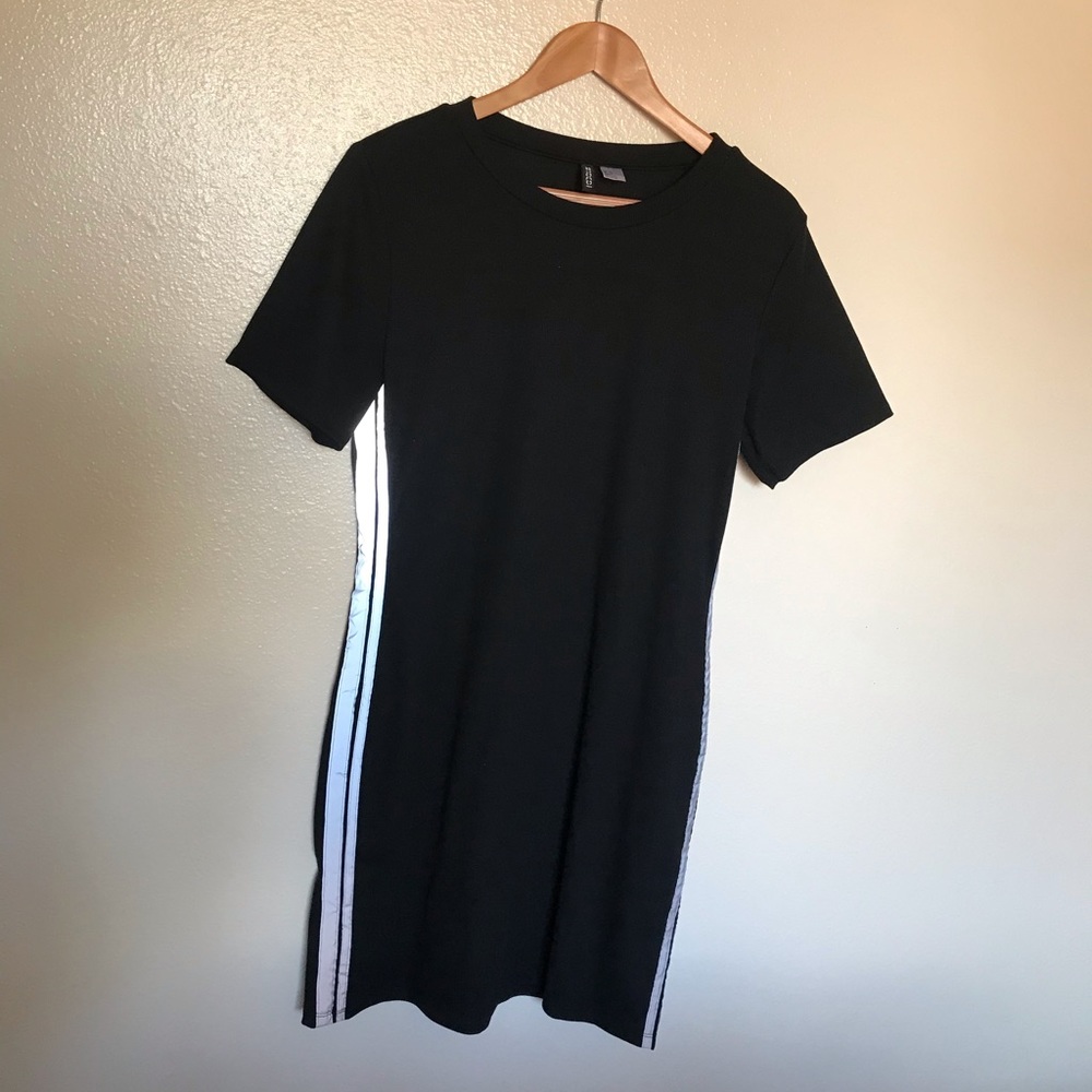 H&M Black T-shirt Dress